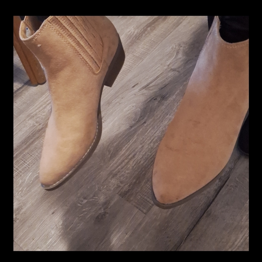 Elegant Tan Ankle Booties